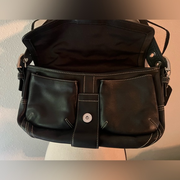 Coach classic black purse - Picture 4 of 7